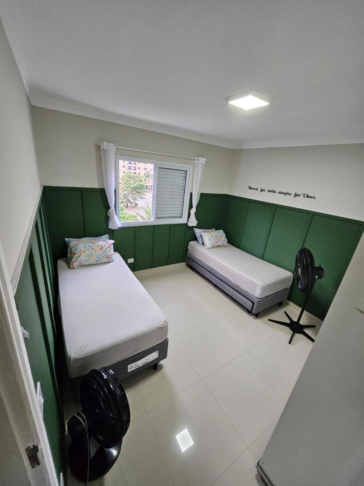 Apartamento para temporada no Guarujá Exterior foto